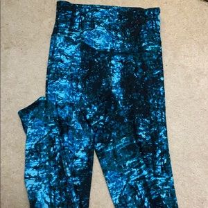 Patterned leggings